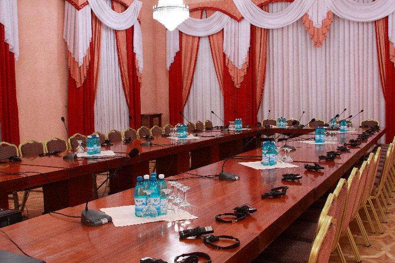Codru Hotel Chisinau Bagian luar foto